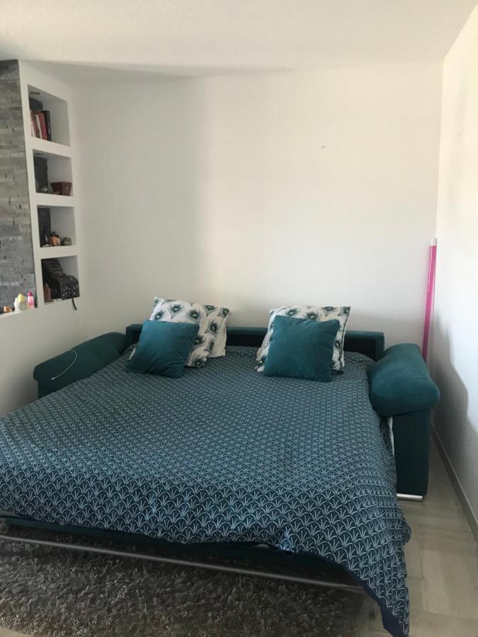 Beau Studio Dans Residence Avec Piscine Et Vue Sur La Ville - 5Min Des Plages Mandelieu Dış mekan fotoğraf